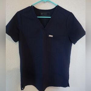 FIGS Catarina One-Pocket Scrub Top